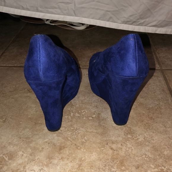 Blue 5 Inch Wedges Size 9 - Picture 4 of 7